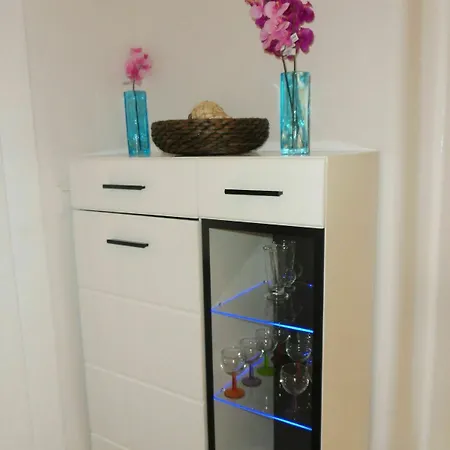 4u Apartment *