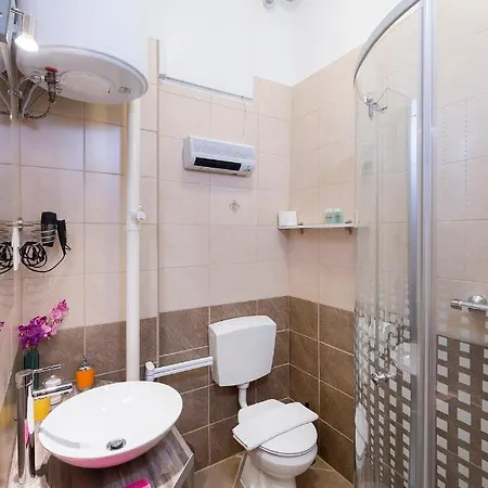 Apartment 4u *